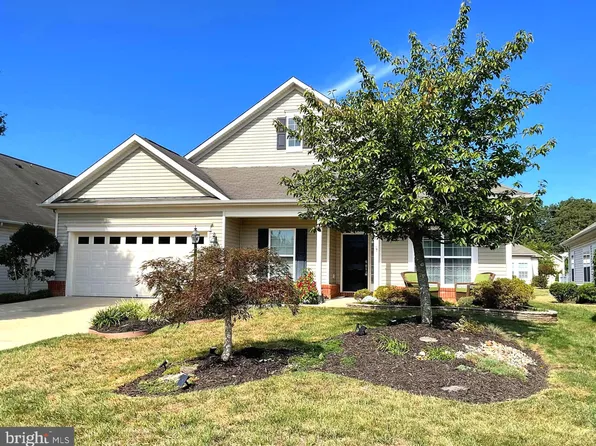 11117 Commanders Ln, White Plains, MD 20695