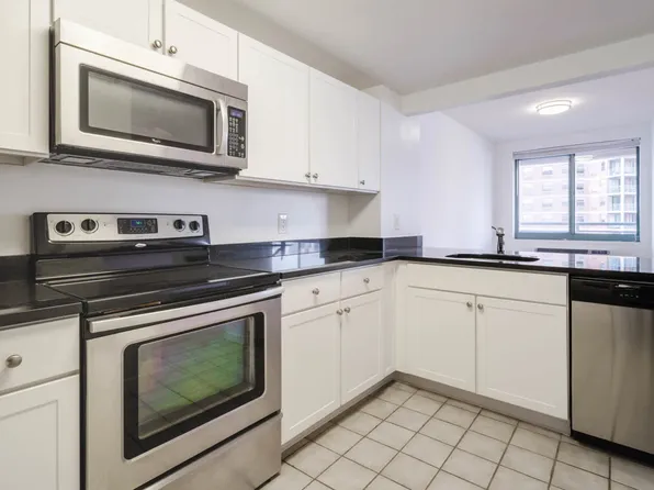 155 Washington Street image 18 of 56