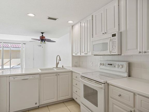 2nd image of 1641 Jeaga Dr