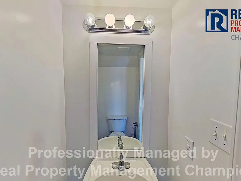 102 Springwood Dr — Photo 5