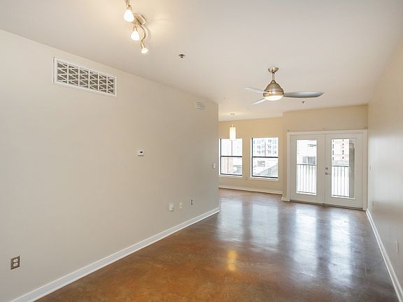 4th image of 1803 Broadway APT 516
