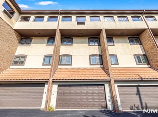 300 Gorge Rd APT 8, Cliffside Park, NJ 07010