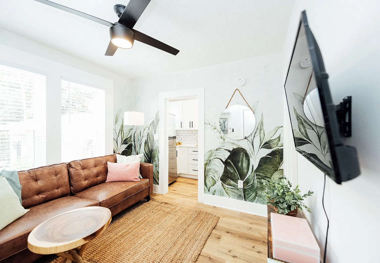 1 bed, 600 sqft, $2,450 — Photo 2