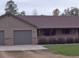 W9485 Lake Wagner Rd, Clintonville, WI 54929