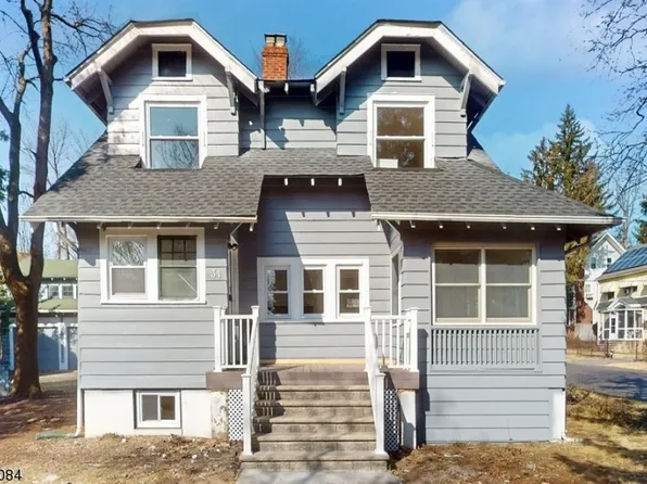 31 Morse Ave, East Orange City, NJ 07017