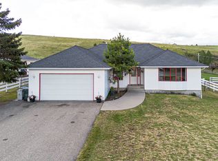 2740 Simms Pl, Kamloops, BC V0E 2A0