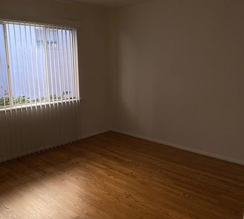 4th image of 544 S Sierra Madre Blvd