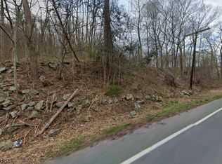 68 Lounsberry Hollow Rd, Vernon Twp., NJ 07461