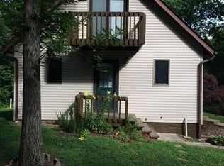 2705 S Fork Dr, Vandalia, IL 62471