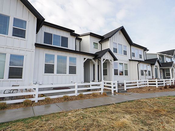 3rd image of 7381 S Olivine River Ln