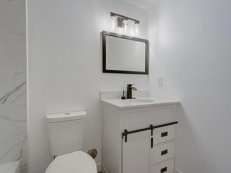 1371 S. Beverly Glen Blvd. — Photo 19