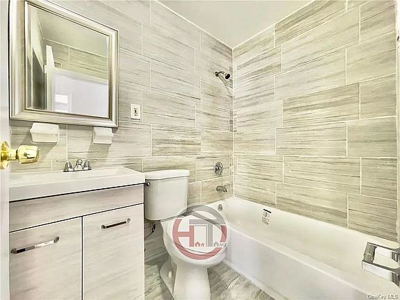 2nd image of 237 Buttrick Ave #1