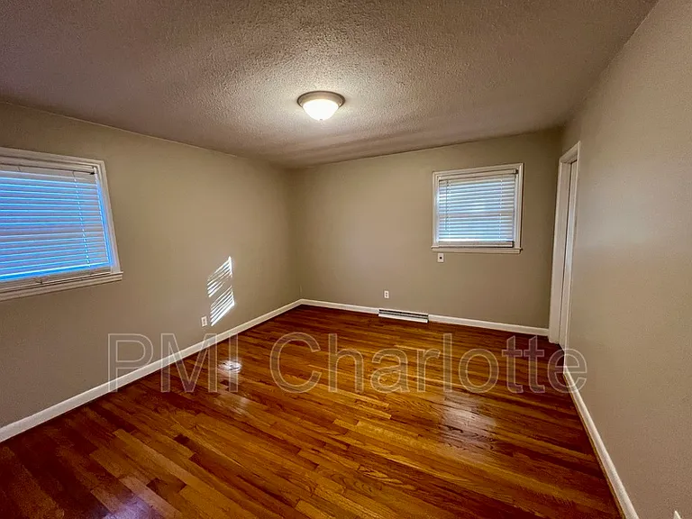 528 N Carolina Ave — Photo 18
