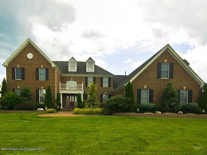 1st image of 9 Blake Dr