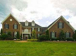 9 Blake Dr, Marlboro, NJ 07746