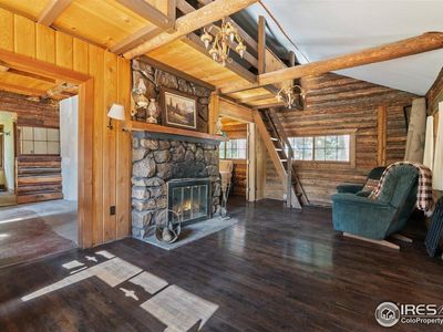 49 Riverside Dr, Lyons, CO, 80540