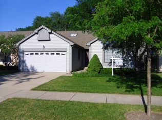 119 Seneca Trl, Bloomingdale, IL 60108
