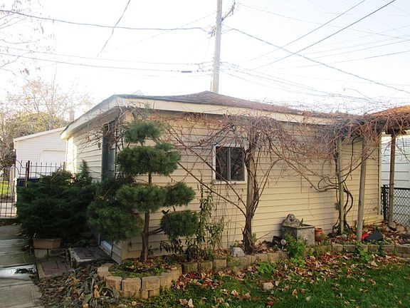 4th image of 1530 S 49th Ave