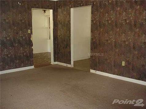 5th image of 1010 W Linebaugh Ave