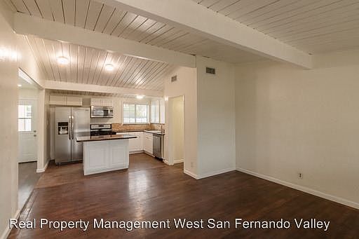 3rd image of 8668 Cantaloupe Ave