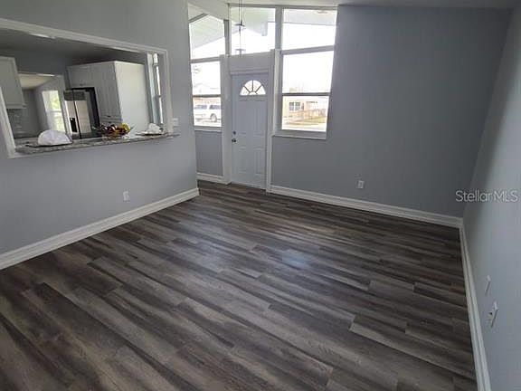 5th image of 4508 W Clifton St