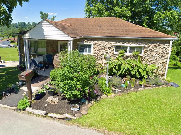 513 Glen Ave, Bridgeport, WV 26330