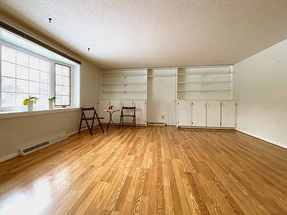3rd image of 58 Bucyrus Dr