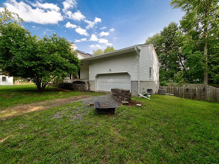 17 Bauers Ln — Photo 7