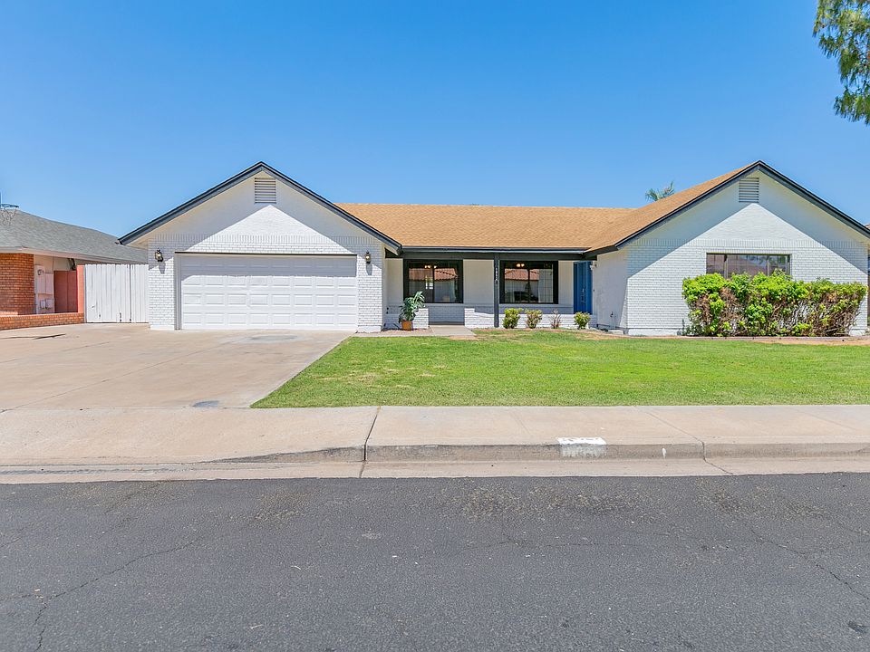 1st image of 1852 N Oracle