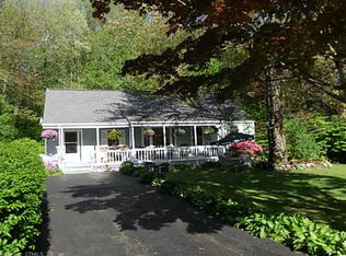 25 Carey Ln, Norwich, CT 06360