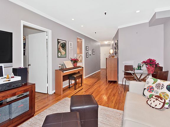 4th image of 67 E 11th St APT 223