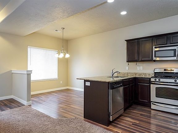 4th image of 1138 N Shepard Creek Pkwy Unit 8