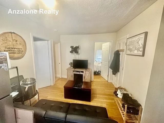 20 Bartlett Pl #1 — Photo 8