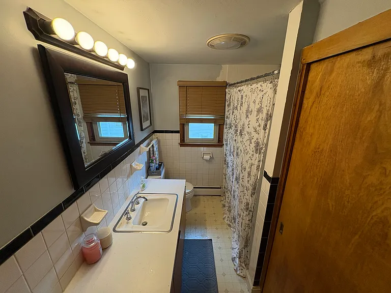 231 River Dr #2 — Photo 14