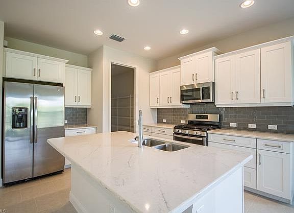 3rd image of 19779 Coconut Harbor Cir