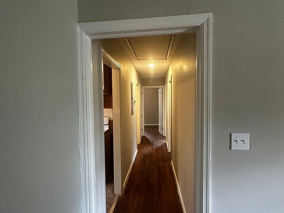 4th image of 825 Woodlawn Dr