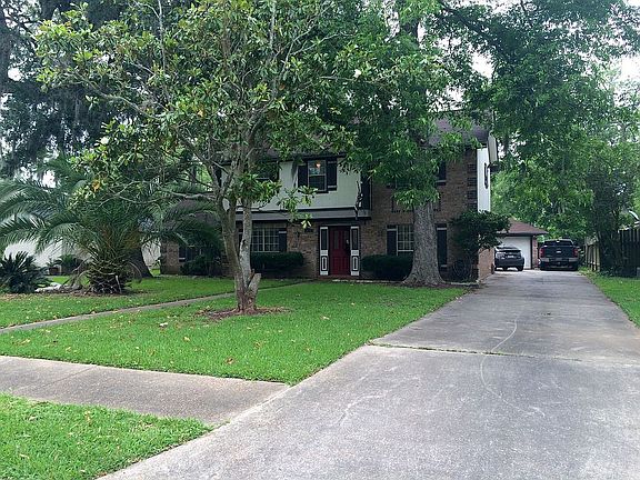 2nd image of 320 Huckleberry Dr