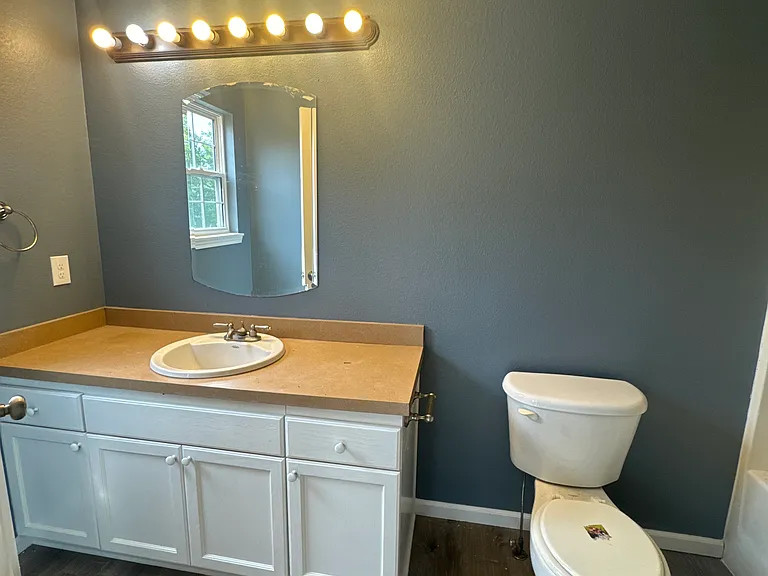 4400 SE Michigan Ave #4400 — Photo 10