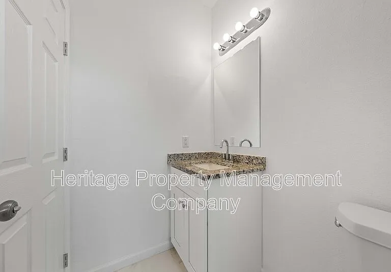 323 Gabriel #1-unit 201 — Photo 19