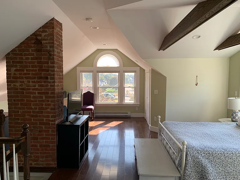 85 Commerce St — Photo 14