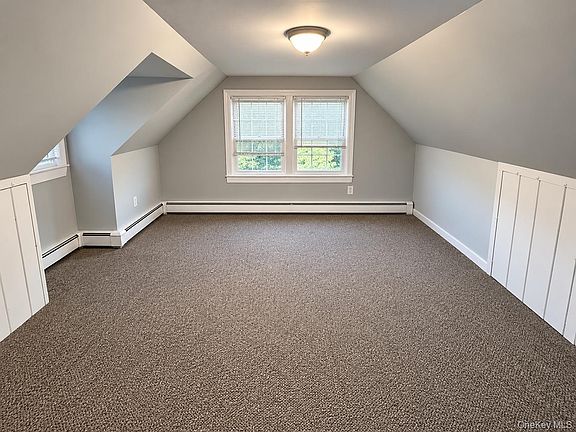 4th image of 13 Spackenkill Rd