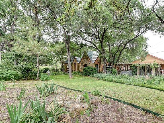 2nd image of 6851 Cahoba Dr