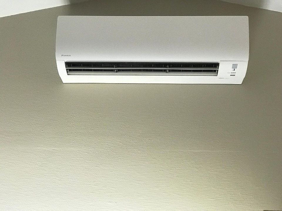 Mini split heat& cool system
