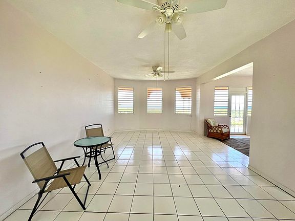 5th image of 176 Catherines Rest Est