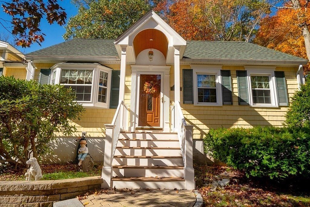 27 Portsmouth Rd, Amesbury, MA 01913 Zillow