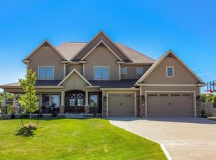 28864 Frost Ln, Adel, IA 50003