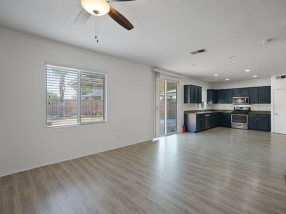 4th image of 31572 Pompei Ln