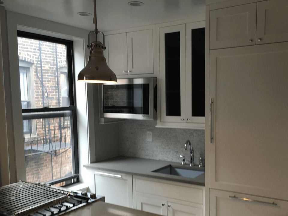 1st image of 236 E 13th St #24428