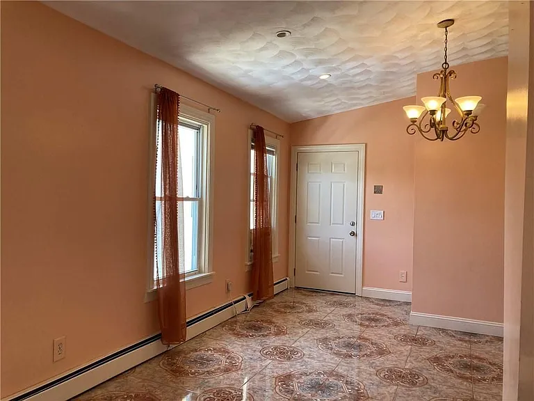 394 Great Rd #3 — Photo 2