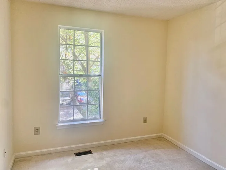 2611 Little Vista Ter — Photo 15